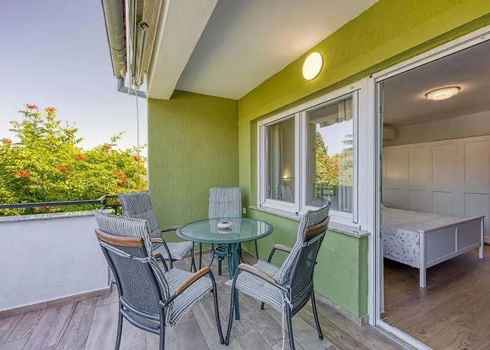 Jozefina Luxury, 100 M From The 아파트 포레치