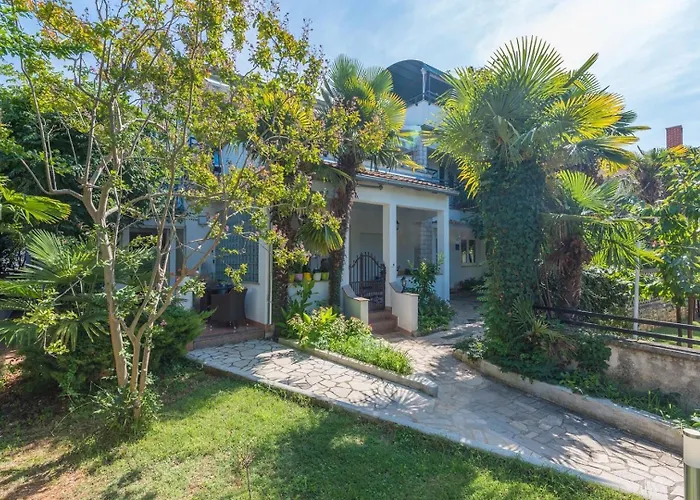 Jozefina Luxury, 100 M From The 아파트