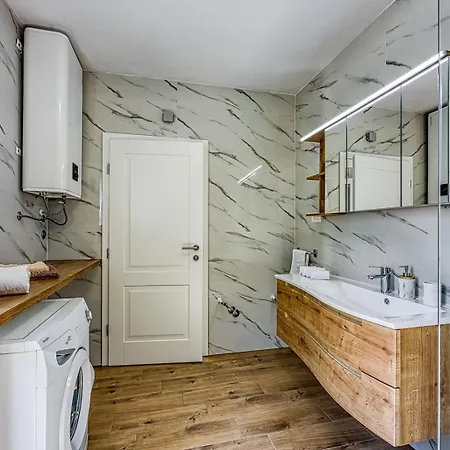 Daire Jozefina Luxury, 100 M From The Poreč