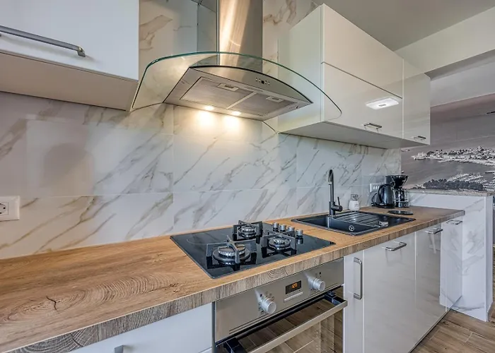 דירה Jozefina Luxury, 100 M From The *